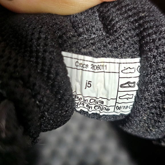 Crocs Junior J5 Men's Black Sneakers - Picture 2 of 9